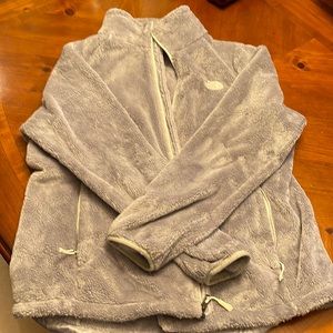 Womens north face osito fleece size xl. Worn 5 times excellent condition